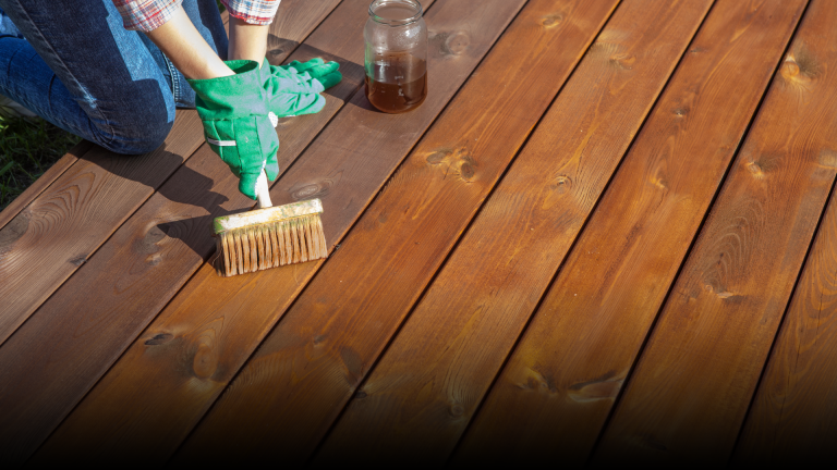 Read more about the article The Process Behind Safe Green Cleaning’s Non-Toxic Porch and Deck Services