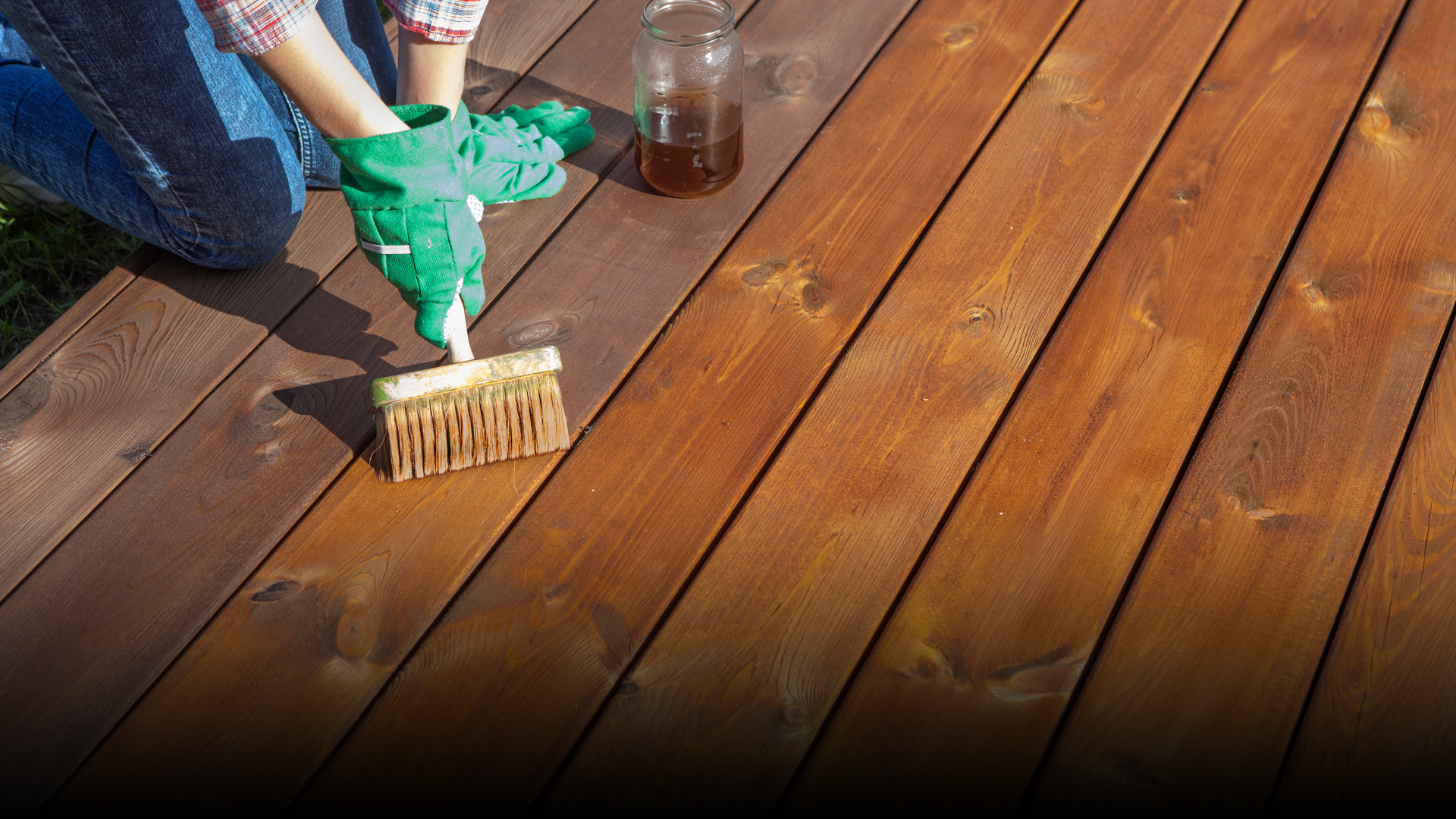You are currently viewing The Process Behind Safe Green Cleaning’s Non-Toxic Porch and Deck Services